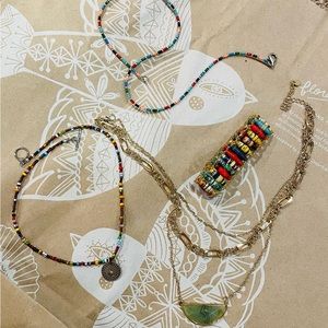 Necklace and bracelet set